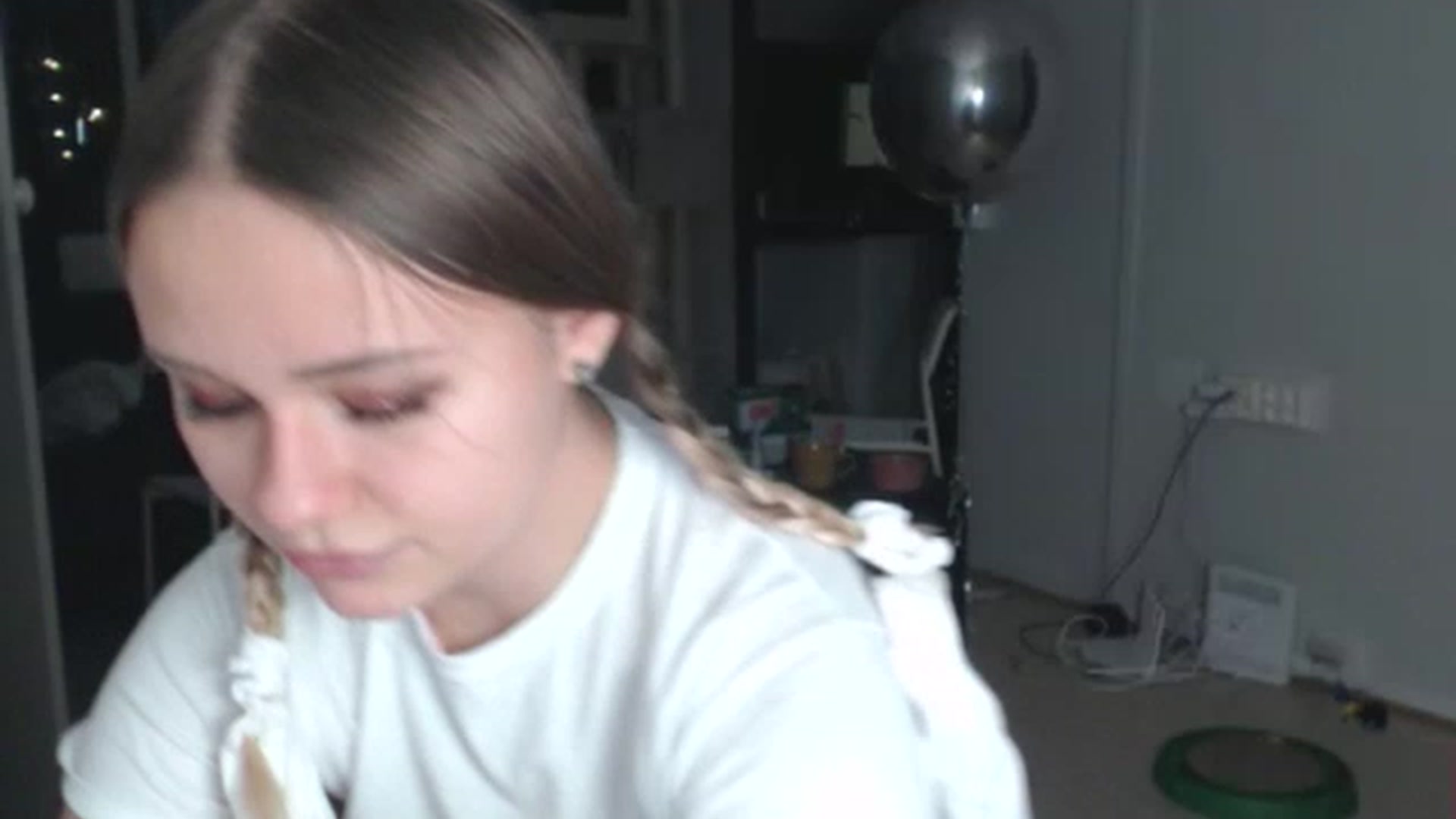 Gallery image thumbnail from Litllebaby's myfreecams stream on, 11/17/2022, 02:23 image 6 of 20
