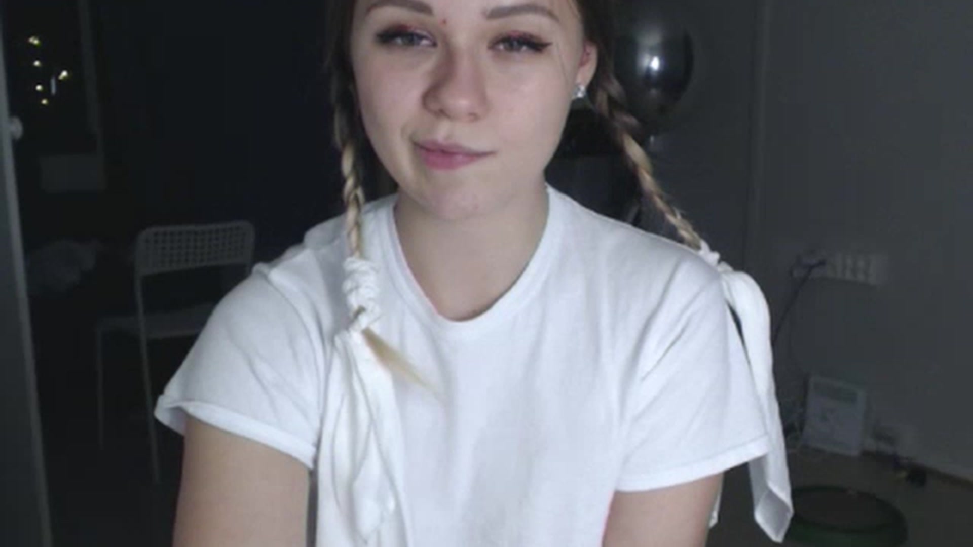 Gallery image thumbnail from Litllebaby's myfreecams stream on, 11/17/2022, 02:23 image 8 of 20