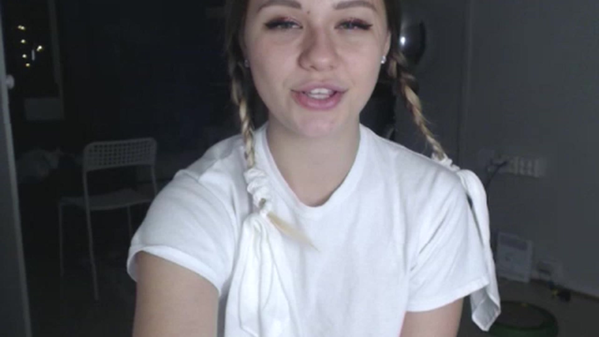 Gallery image thumbnail from Litllebaby's myfreecams stream on, 11/17/2022, 02:23 image 13 of 20