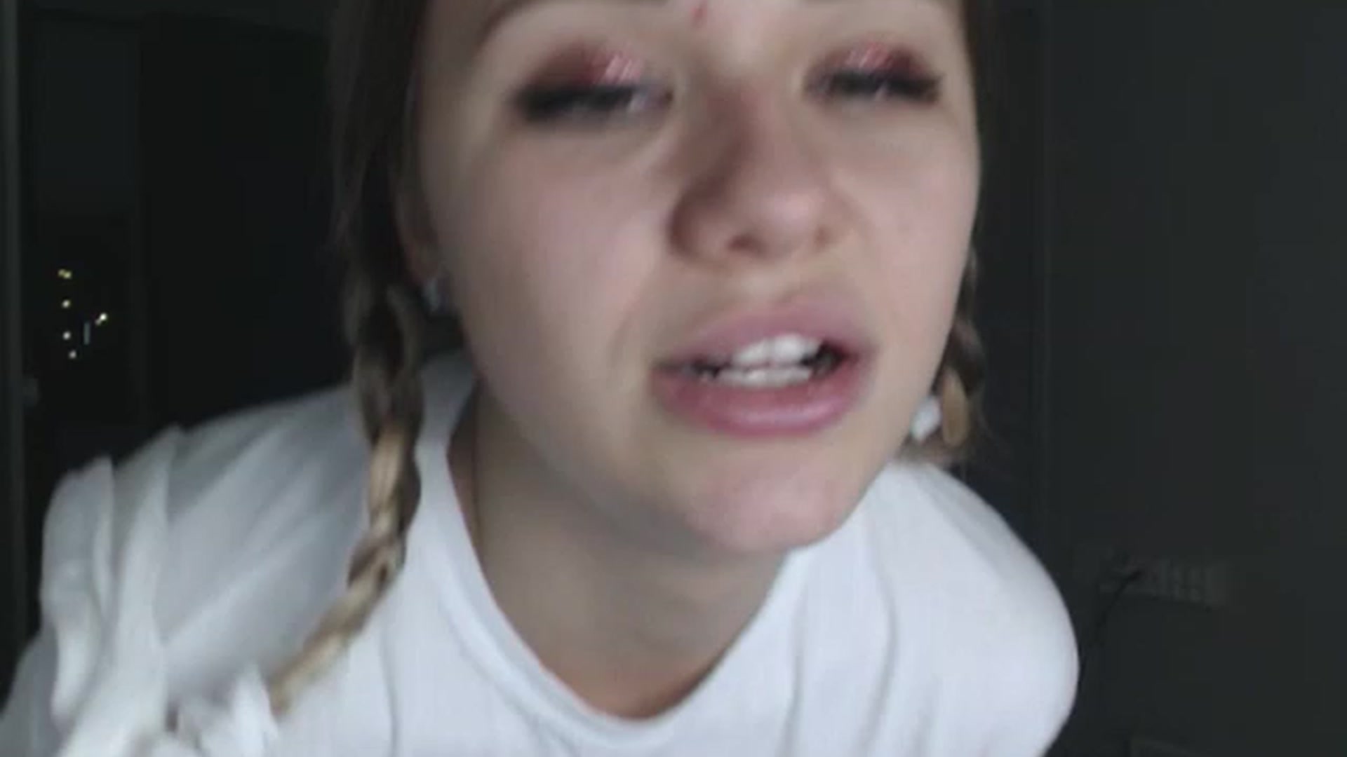 Gallery image thumbnail from Litllebaby's myfreecams stream on, 11/17/2022, 02:23 image 1 of 20