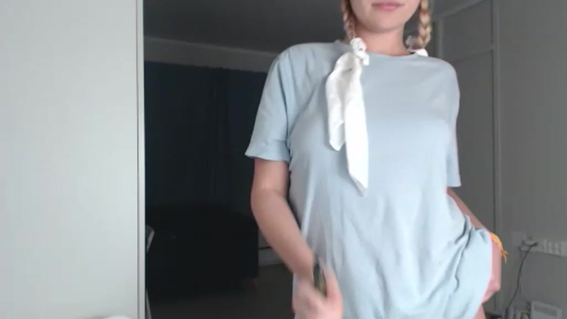Gallery image thumbnail from Litllebaby's myfreecams stream on, 11/18/2022, 23:12 image 7 of 20
