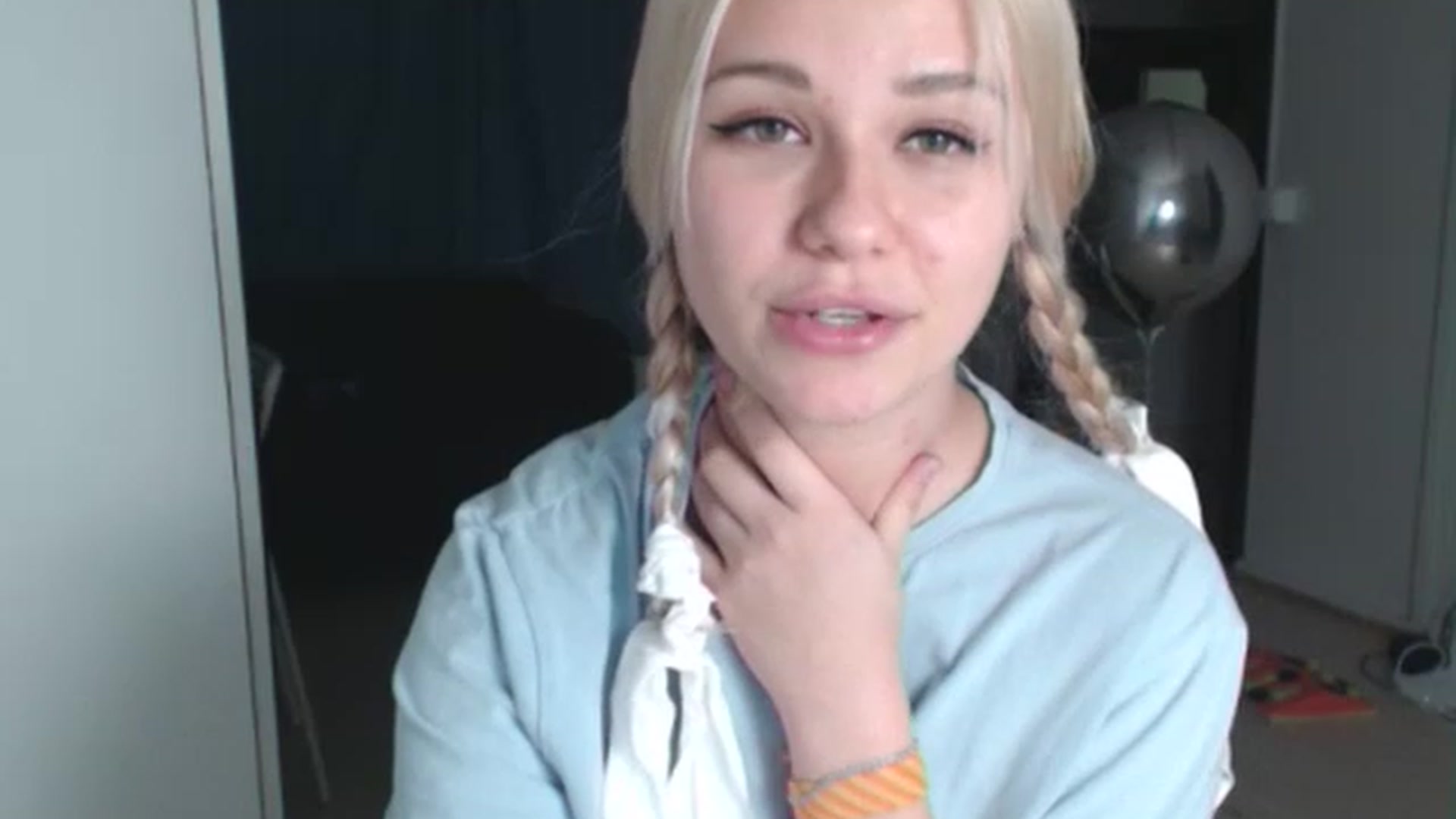 Gallery image thumbnail from Litllebaby's myfreecams stream on, 11/19/2022, 01:22 image 18 of 20