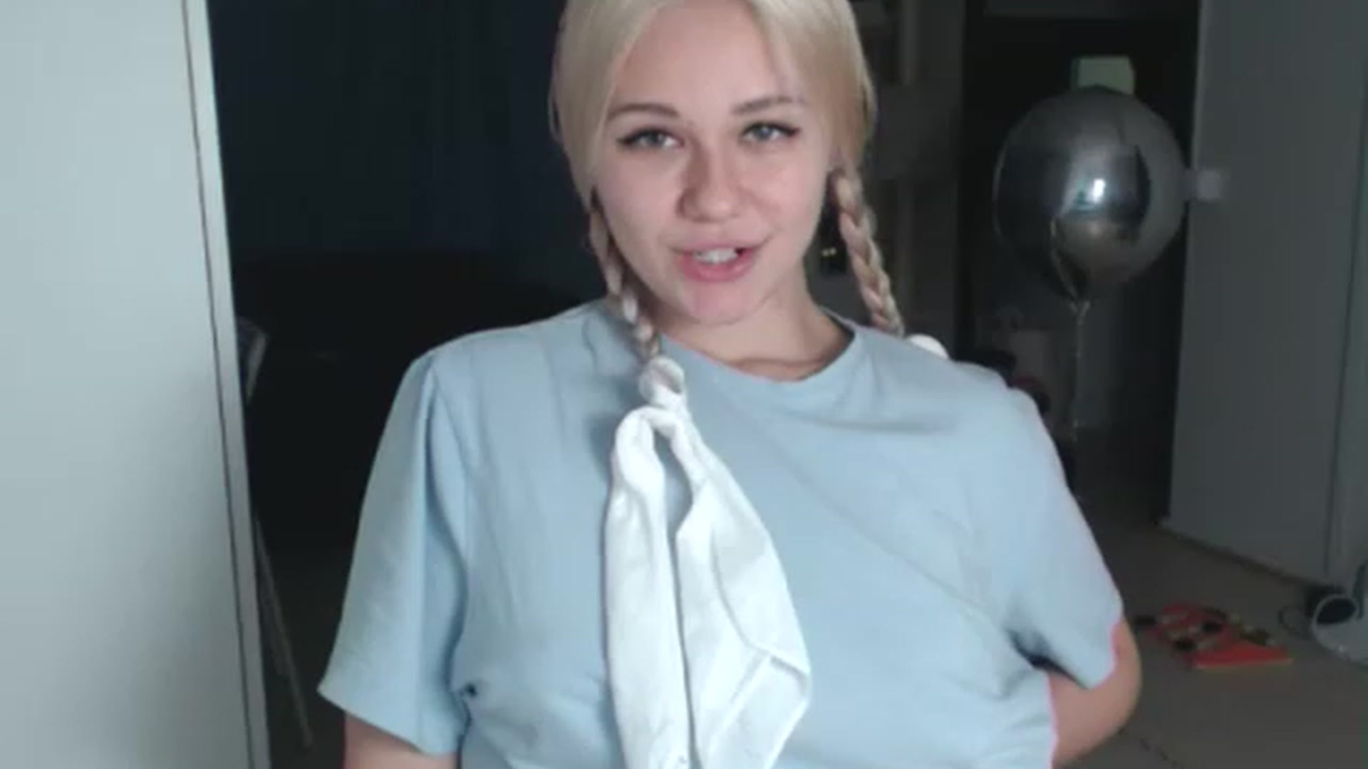 Gallery image thumbnail from Litllebaby's myfreecams stream on, 11/19/2022, 01:22 image 9 of 20