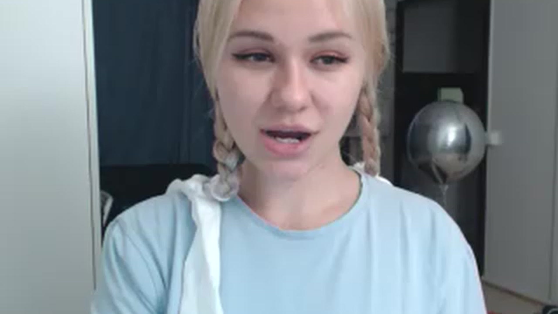 Gallery image thumbnail from Litllebaby's myfreecams stream on, 11/19/2022, 01:22 image 1 of 20