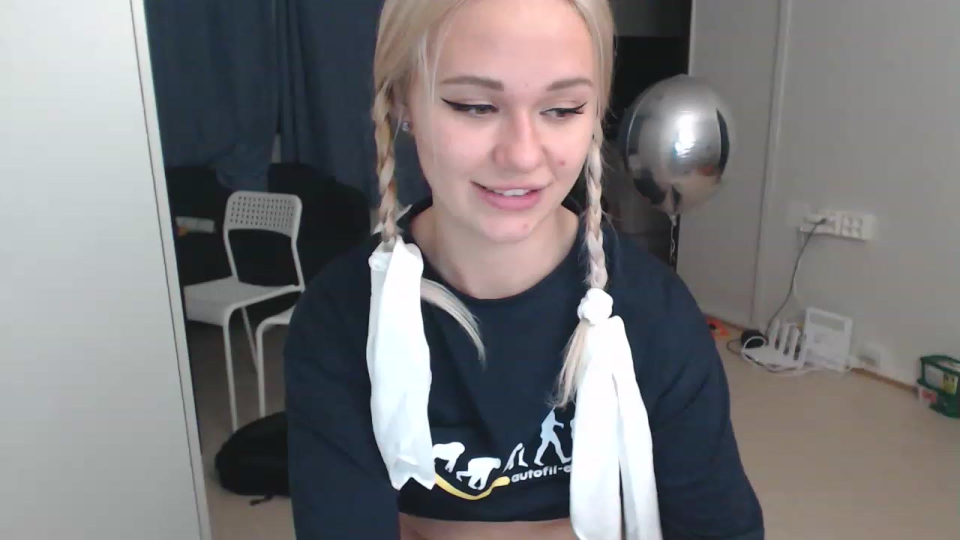 Gallery image thumbnail from Litllebaby's myfreecams stream on, 11/21/2022, 02:30 image 3 of 20