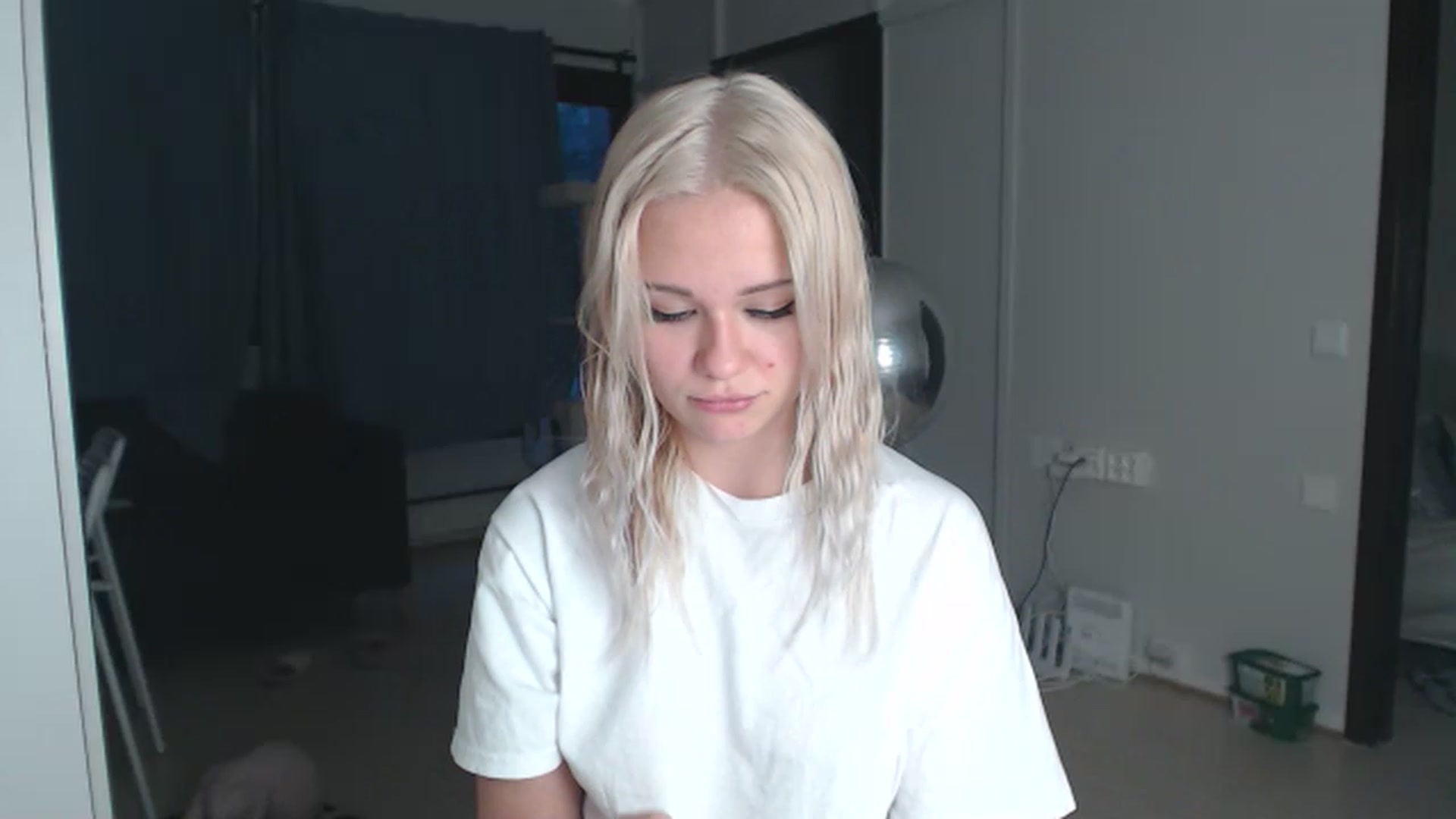 Gallery image thumbnail from Litllebaby's myfreecams stream on, 11/21/2022, 07:19 image 7 of 20