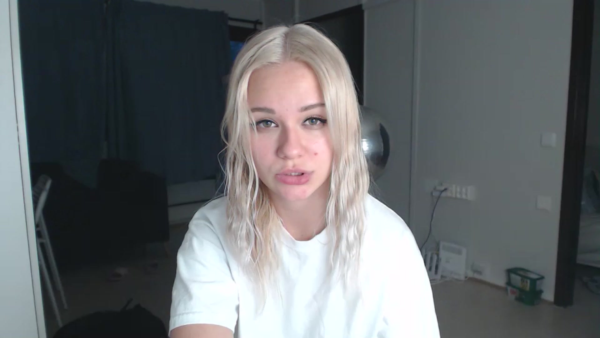 Gallery image thumbnail from Litllebaby's myfreecams stream on, 11/21/2022, 07:19 image 1 of 20