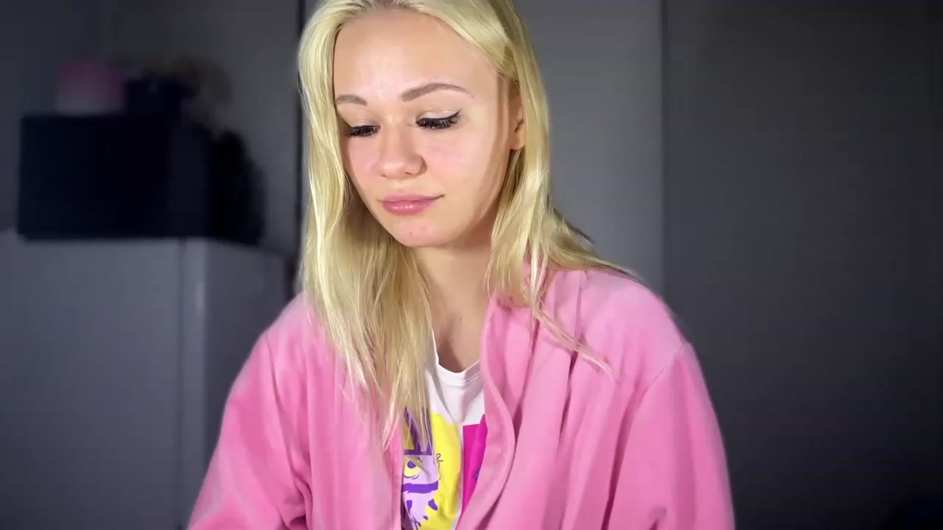 Gallery image thumbnail from Litllebaby's myfreecams stream on, 01/19/2023, 17:37 image 19 of 20