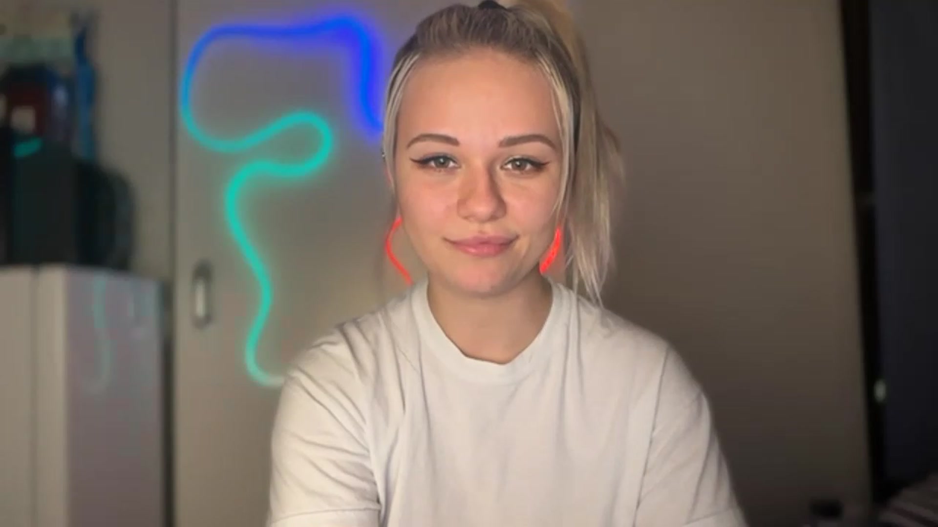 Gallery image thumbnail from Litllebaby's myfreecams stream on, 01/30/2023, 22:29 image 19 of 20