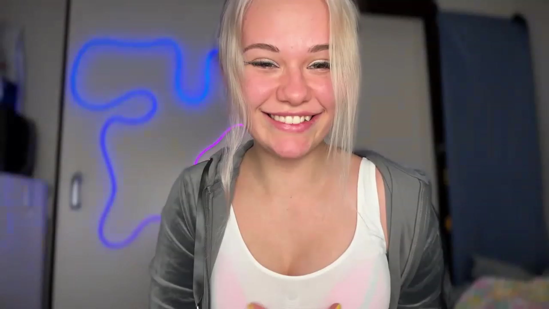 Gallery image thumbnail from Litllebaby's myfreecams stream on, 02/17/2023, 17:49 image 8 of 20