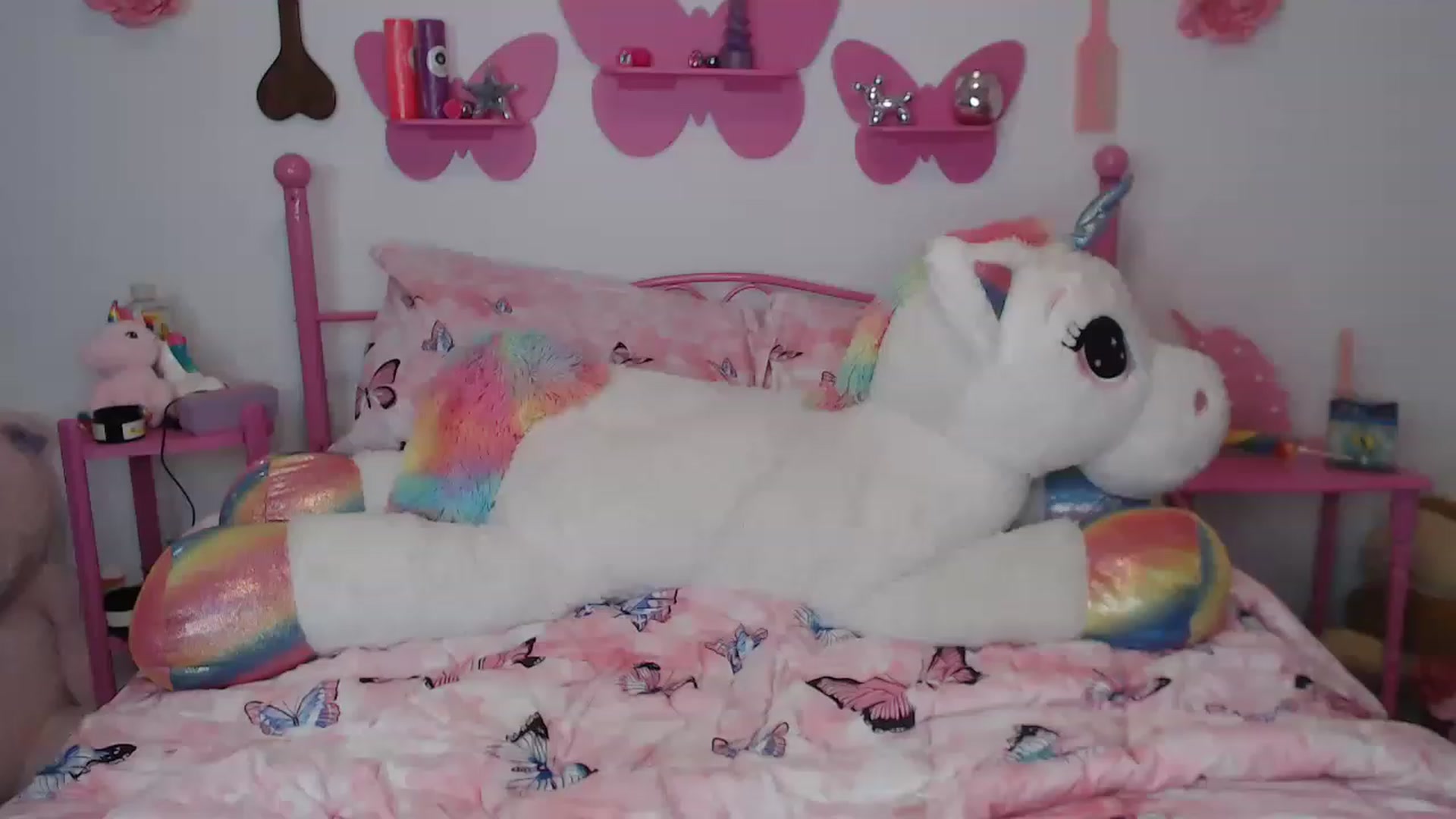 Gallery image thumbnail from LittleKikiC's myfreecams stream on, 04/16/2023, 20:06 image 6 of 20