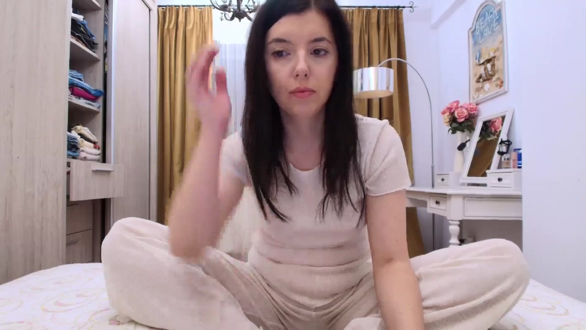 Gallery image thumbnail from LittleLady's myfreecams stream on, 12/25/2025, 14:11 image 8 of 20