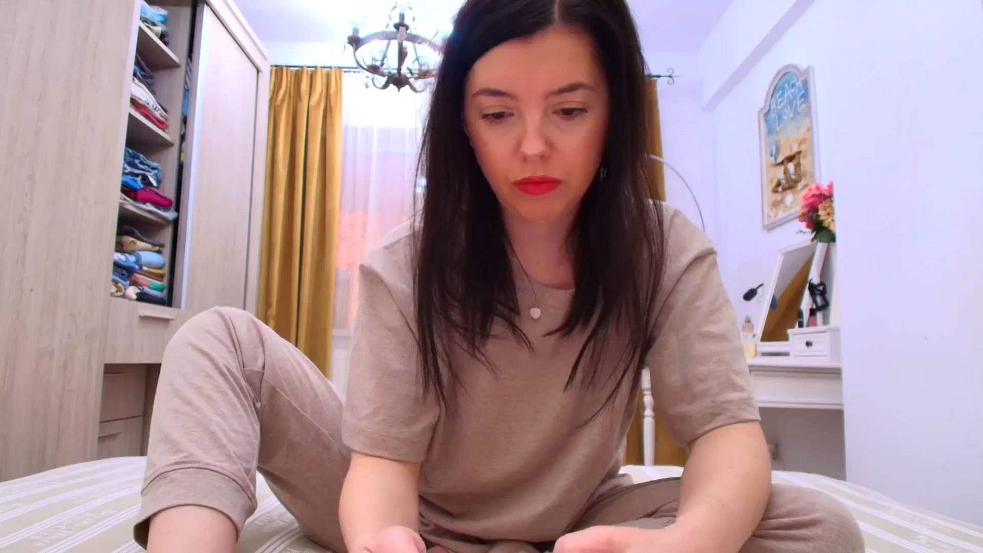 Gallery image thumbnail from LittleLady's myfreecams stream on, 03/16/2026, 08:50 image 3 of 20