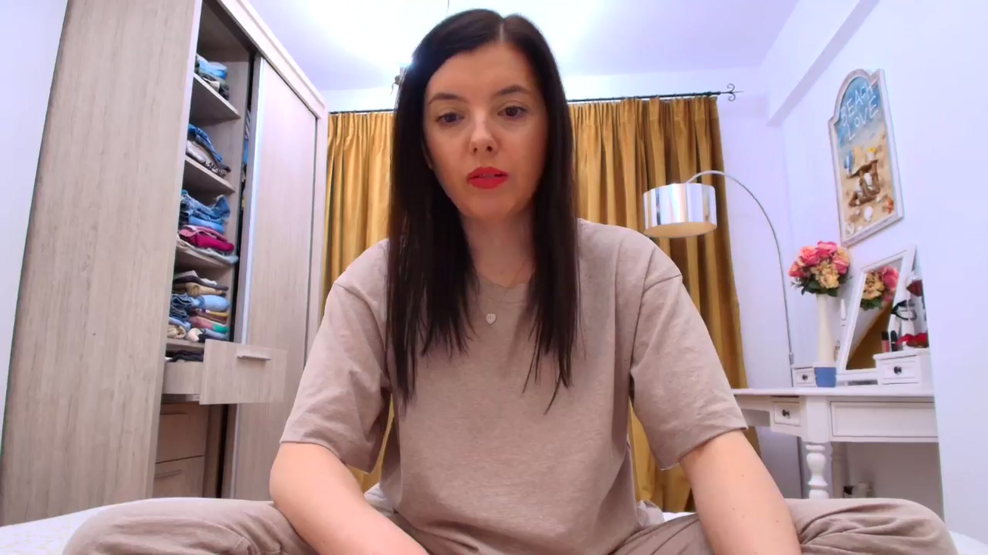 Gallery image thumbnail from LittleLady's myfreecams stream on, 03/24/2026, 13:02 image 16 of 20