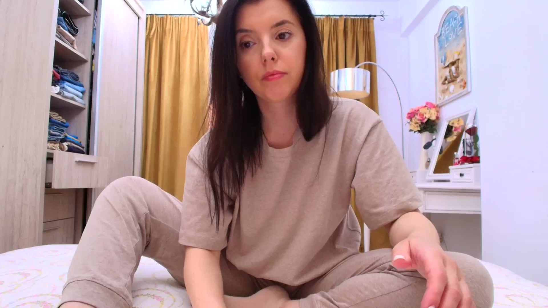 Gallery image thumbnail from LittleLady's myfreecams stream on, 05/02/2026, 13:33 image 2 of 20