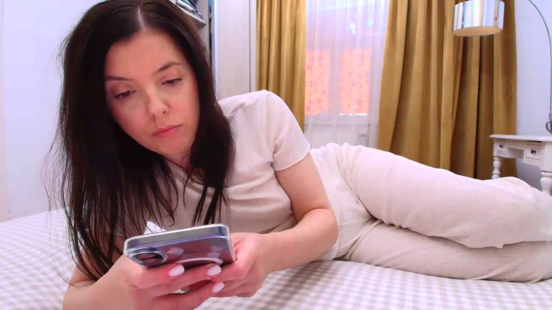 Gallery image thumbnail from LittleLady's myfreecams stream on, 05/20/2026, 13:31 image 15 of 20