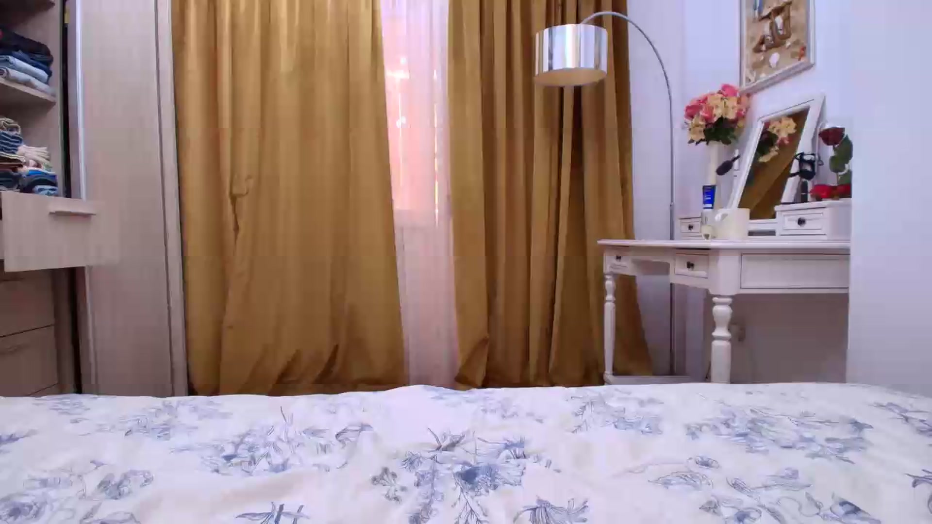 Gallery image thumbnail from LittleLady's myfreecams stream on, 06/04/2026, 15:22 image 1 of 20