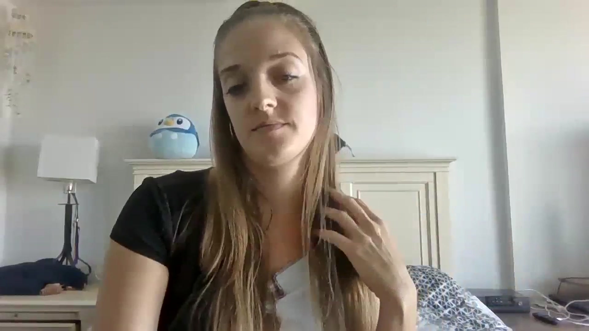 Gallery image thumbnail from LittleLover01's myfreecams stream on, 03/30/2024, 16:20 image 14 of 20