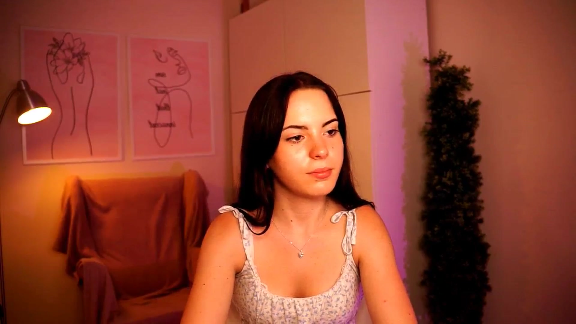 Gallery image thumbnail from LittleMelanie's myfreecams stream on, 06/28/2024, 18:15 image 18 of 20