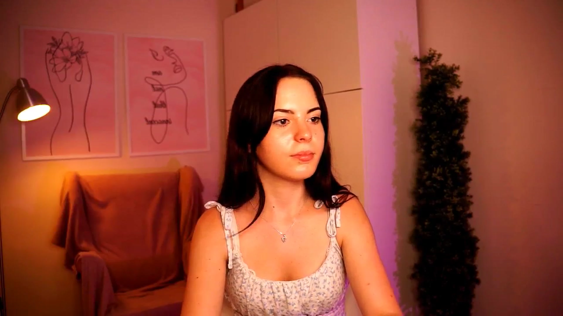 Gallery image thumbnail from LittleMelanie's myfreecams stream on, 06/28/2024, 18:15 image 19 of 20