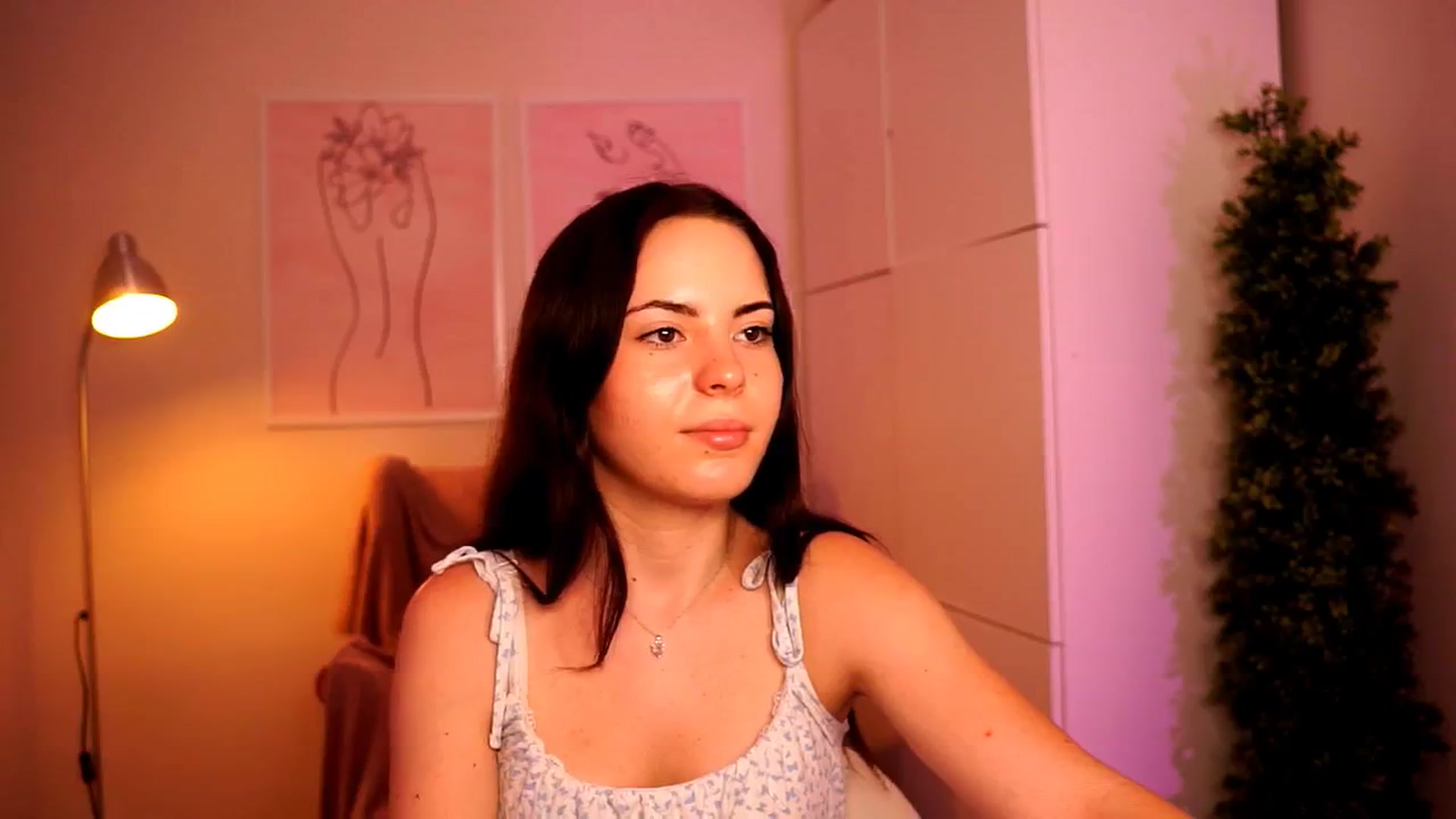 Gallery image thumbnail from LittleMelanie's myfreecams stream on, 06/29/2024, 15:49 image 17 of 20