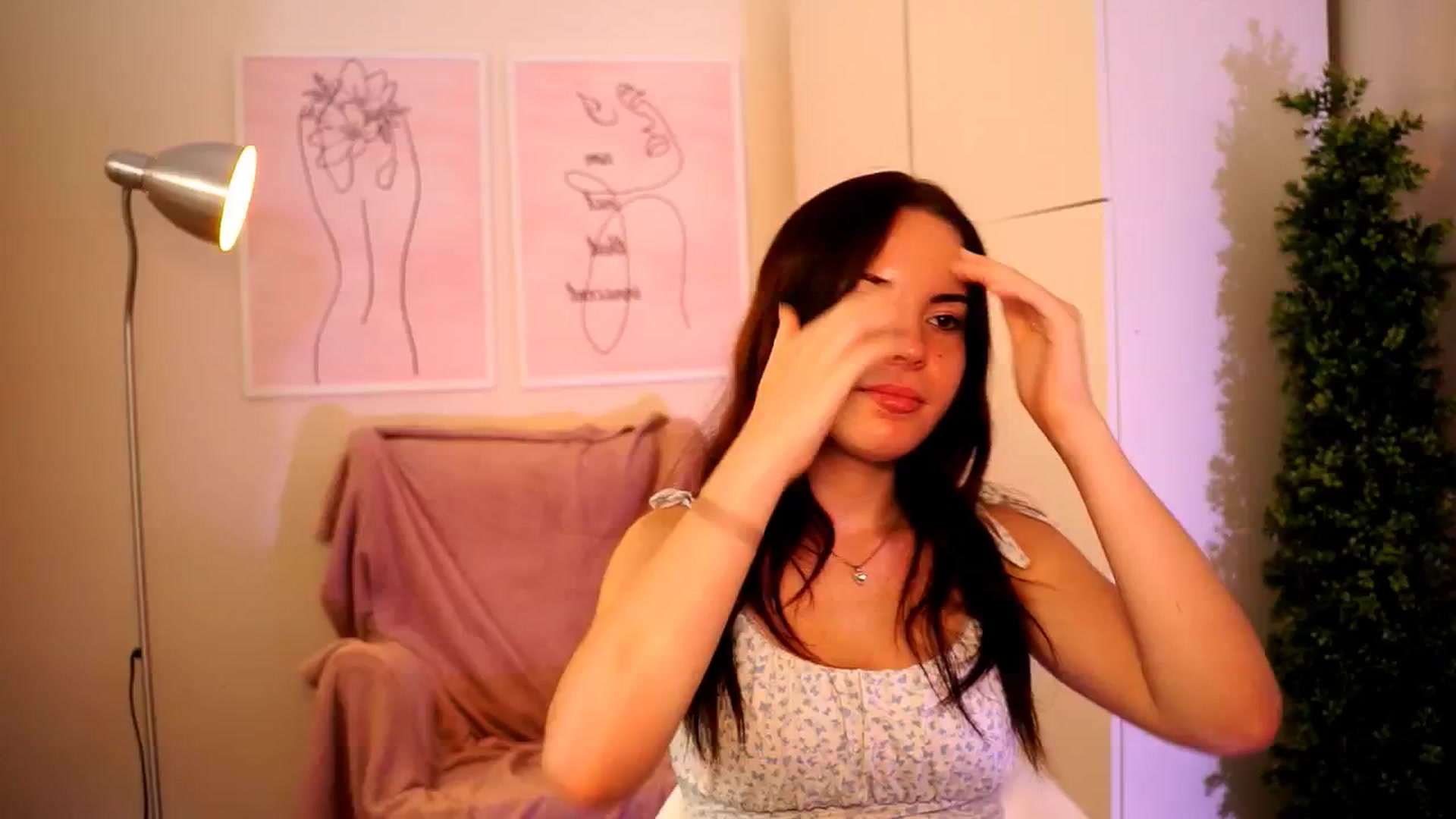 Gallery image thumbnail from LittleMelanie's myfreecams stream on, 07/16/2024, 14:06 image 1 of 20