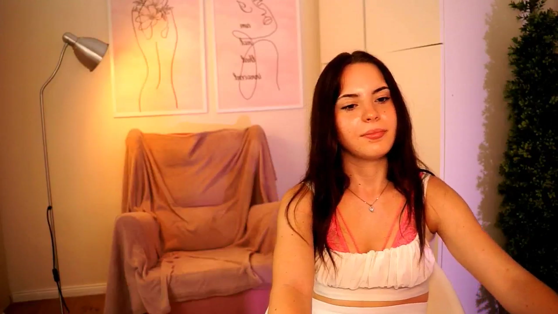 Gallery image thumbnail from LittleMelanie's myfreecams stream on, 07/17/2024, 17:19 image 18 of 20
