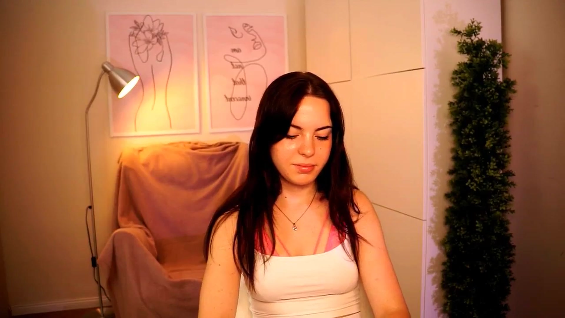Gallery image thumbnail from LittleMelanie's myfreecams stream on, 07/23/2024, 11:33 image 2 of 20