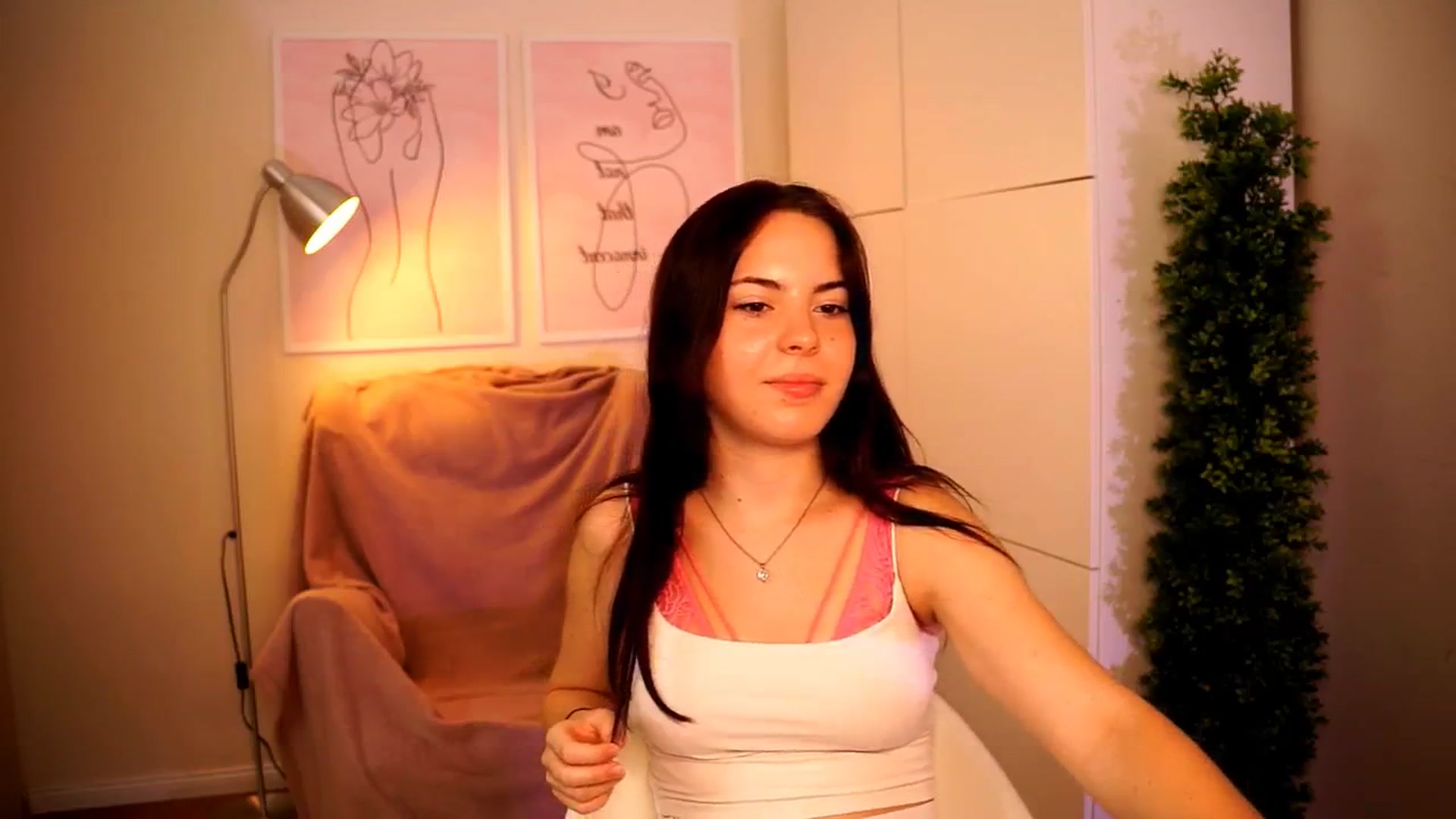 Gallery image thumbnail from LittleMelanie's myfreecams stream on, 07/23/2024, 11:33 image 4 of 20