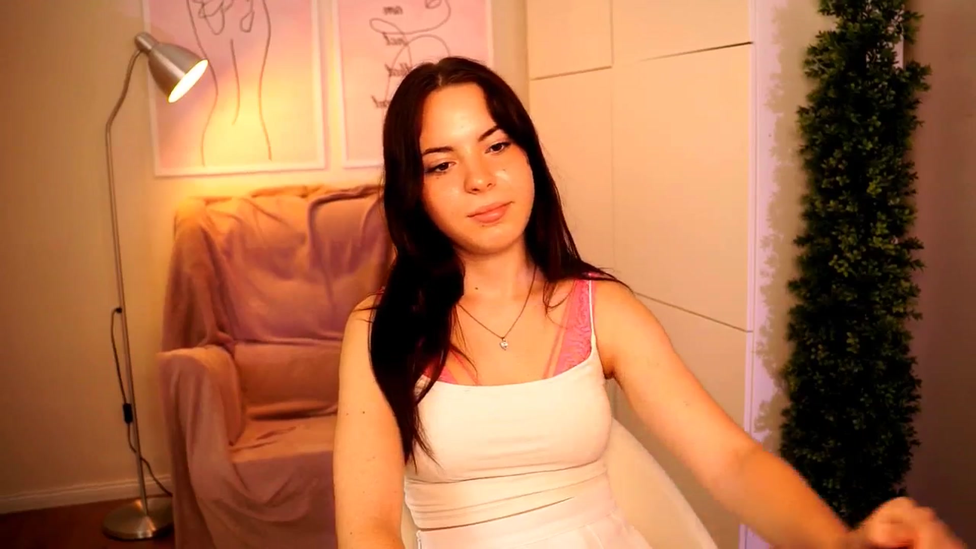 Gallery image thumbnail from LittleMelanie's myfreecams stream on, 07/23/2024, 11:33 image 18 of 20