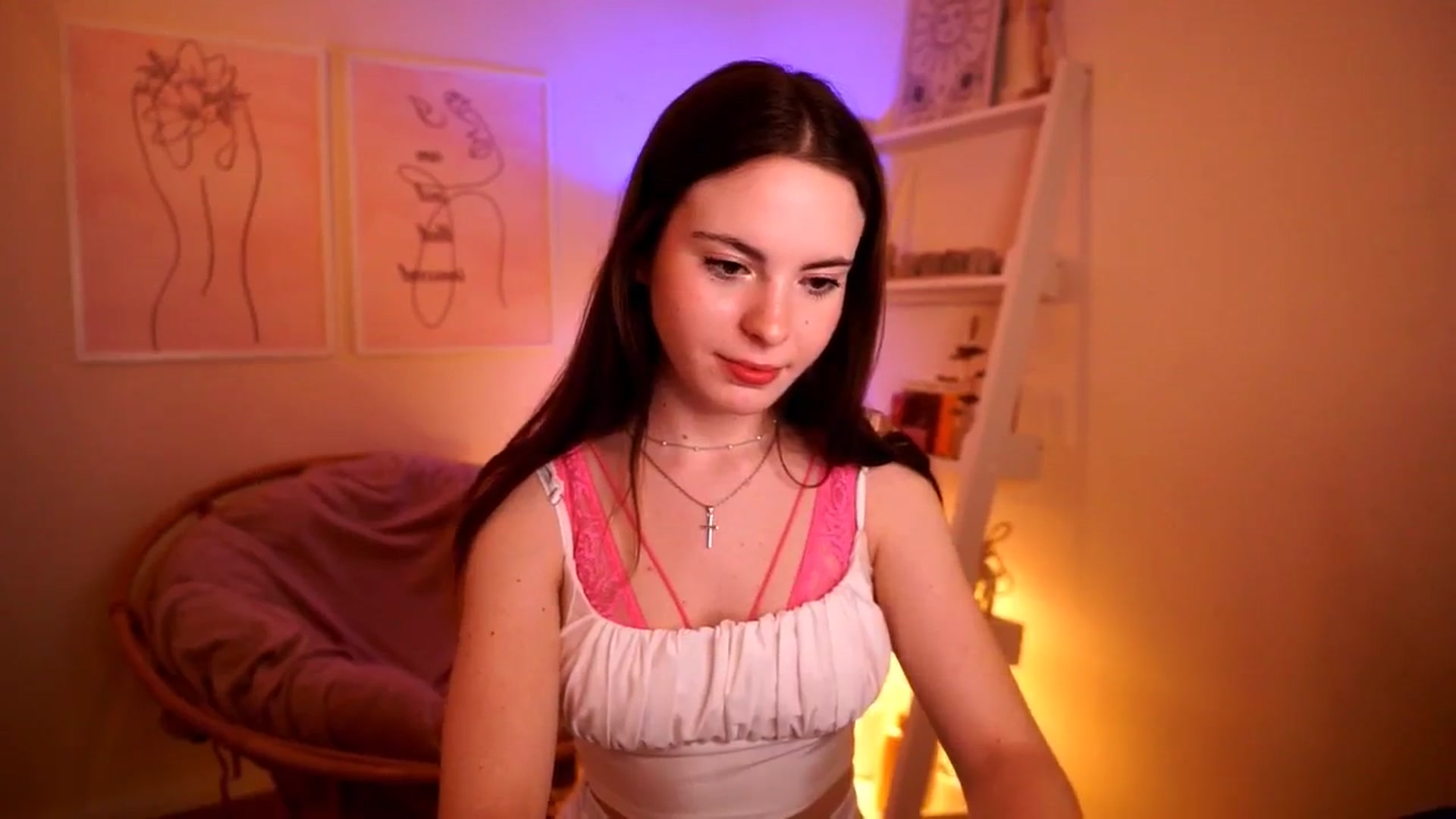 Gallery image thumbnail from LittleMelanie's myfreecams stream on, 05/20/2025, 14:06 image 13 of 20