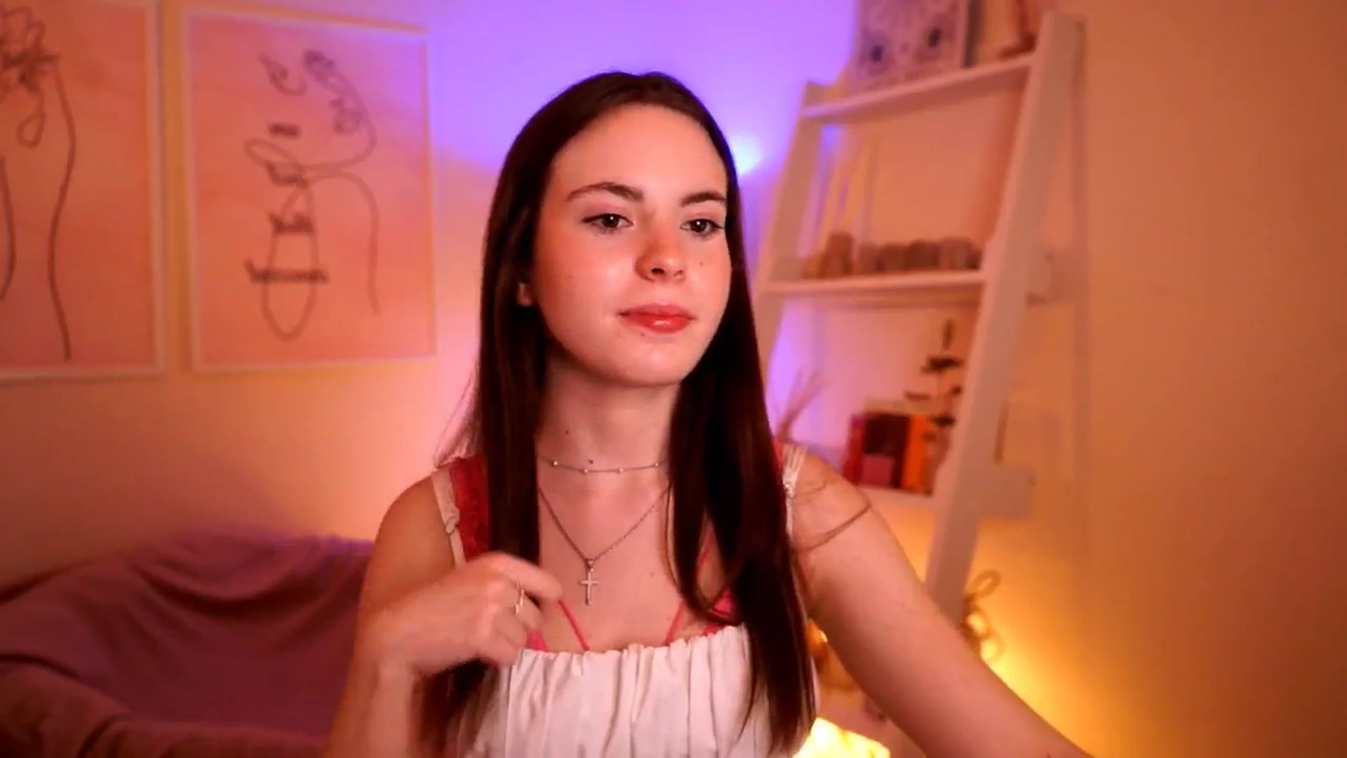 Gallery image thumbnail from LittleMelanie's myfreecams stream on, 05/20/2025, 14:06 image 4 of 20