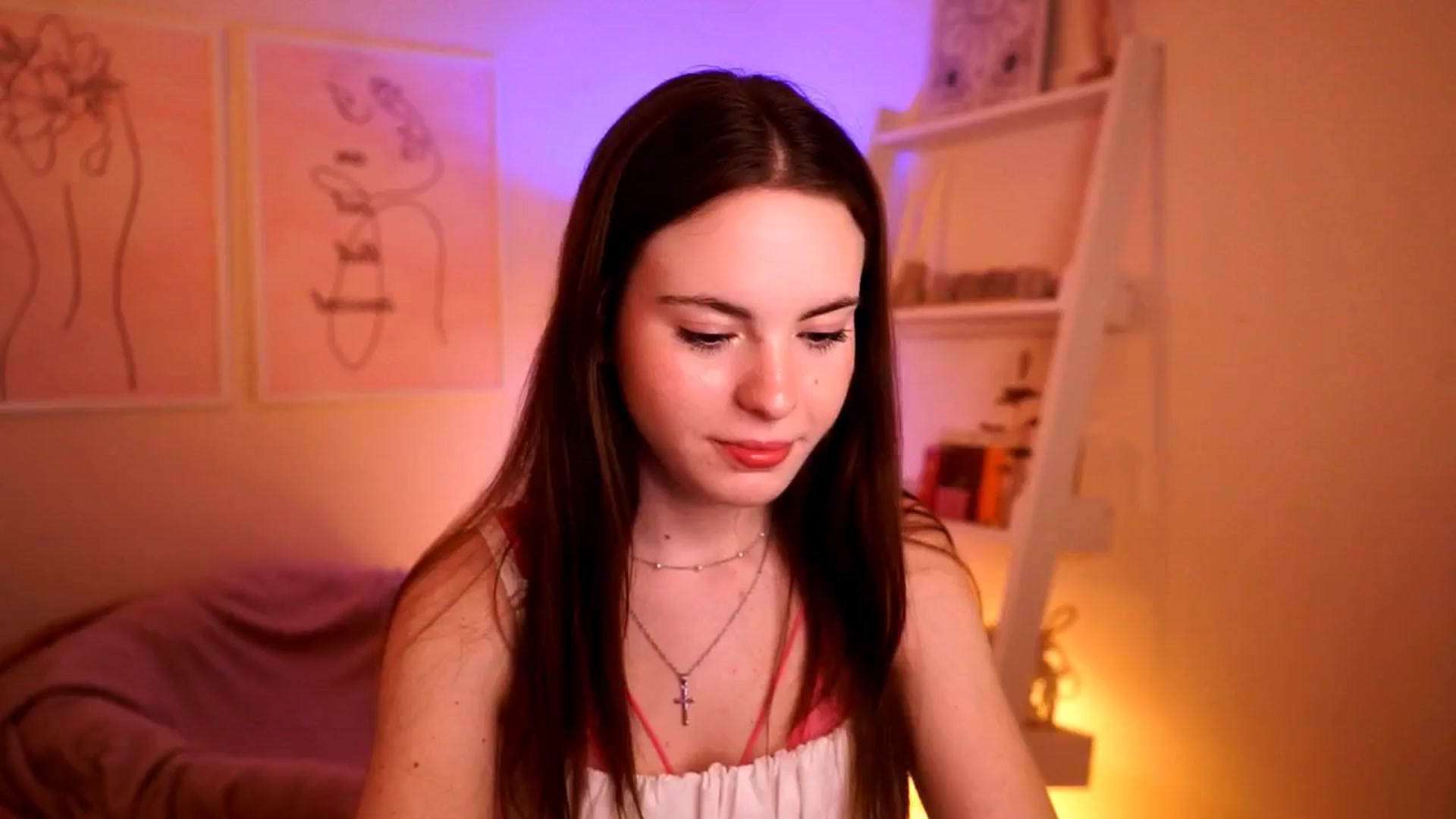 Gallery image thumbnail from LittleMelanie's myfreecams stream on, 05/20/2025, 14:06 image 1 of 20