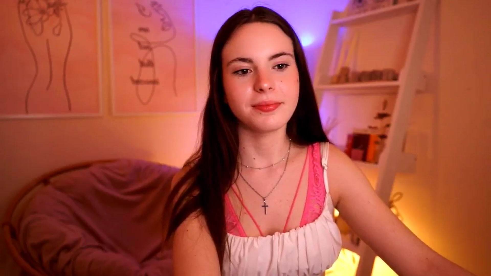 Gallery image thumbnail from LittleMelanie's myfreecams stream on, 05/20/2025, 14:06 image 9 of 20