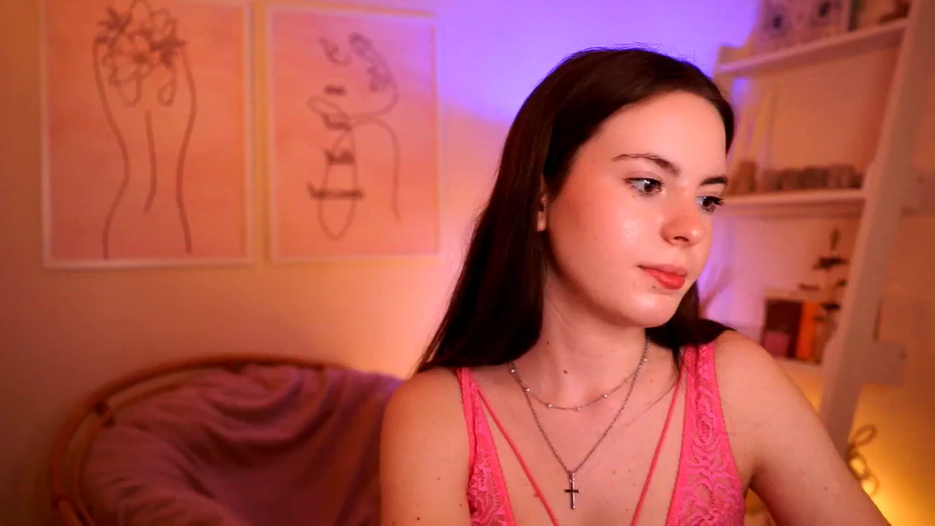 Gallery image thumbnail from LittleMelanie's myfreecams stream on, 05/20/2025, 17:40 image 8 of 20