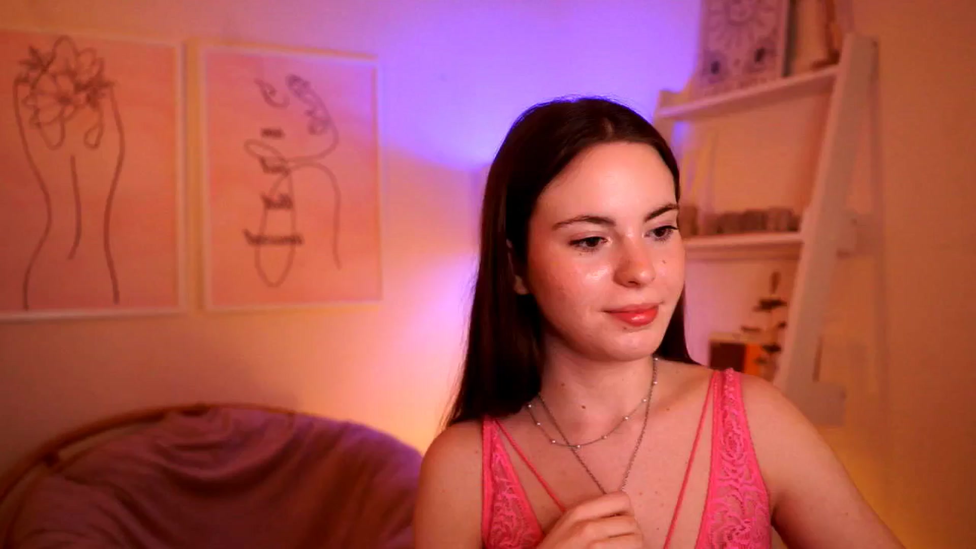 Gallery image thumbnail from LittleMelanie's myfreecams stream on, 05/20/2025, 17:40 image 2 of 20
