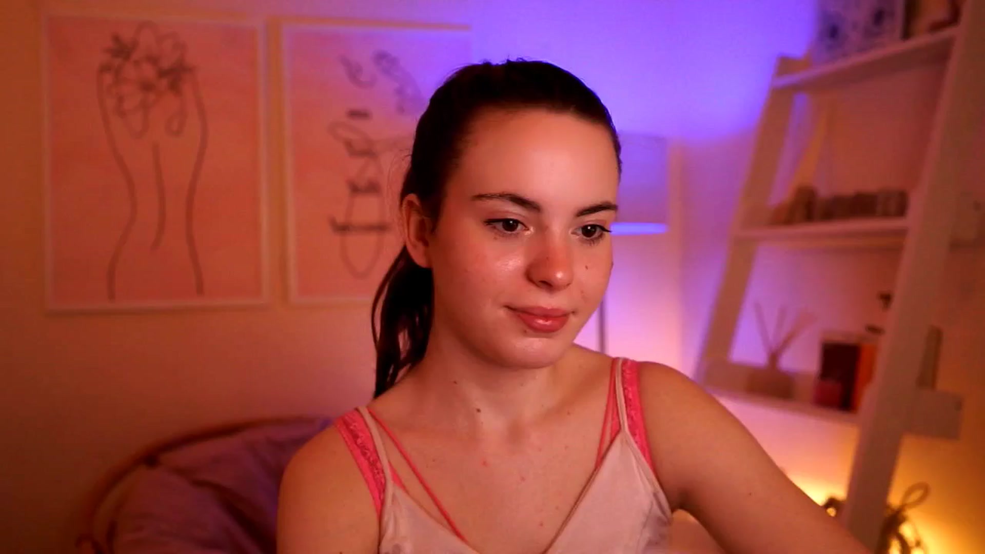 Gallery image thumbnail from LittleMelanie's myfreecams stream on, 05/26/2025, 15:16 image 17 of 20