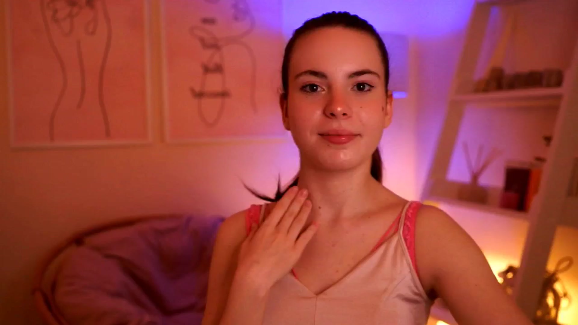 Gallery image thumbnail from LittleMelanie's myfreecams stream on, 05/26/2025, 15:16 image 12 of 20
