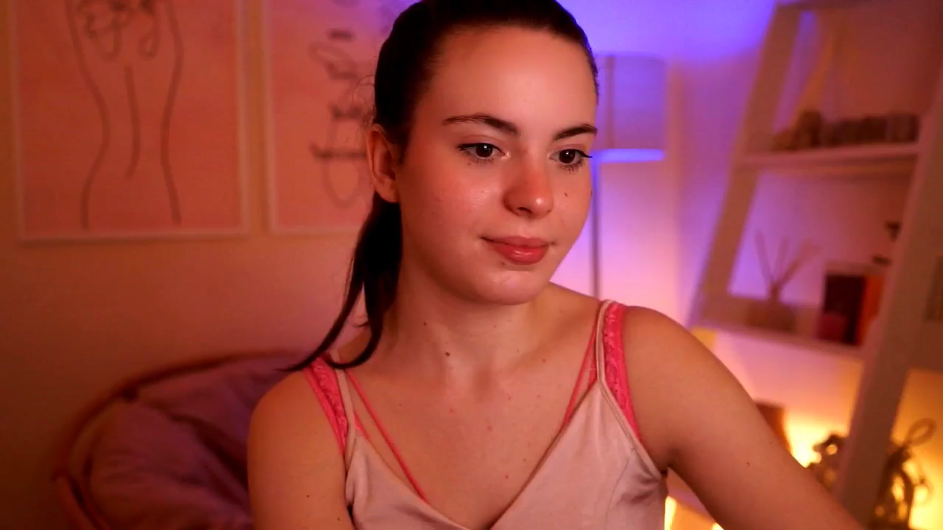 Gallery image thumbnail from LittleMelanie's myfreecams stream on, 05/26/2025, 15:16 image 13 of 20