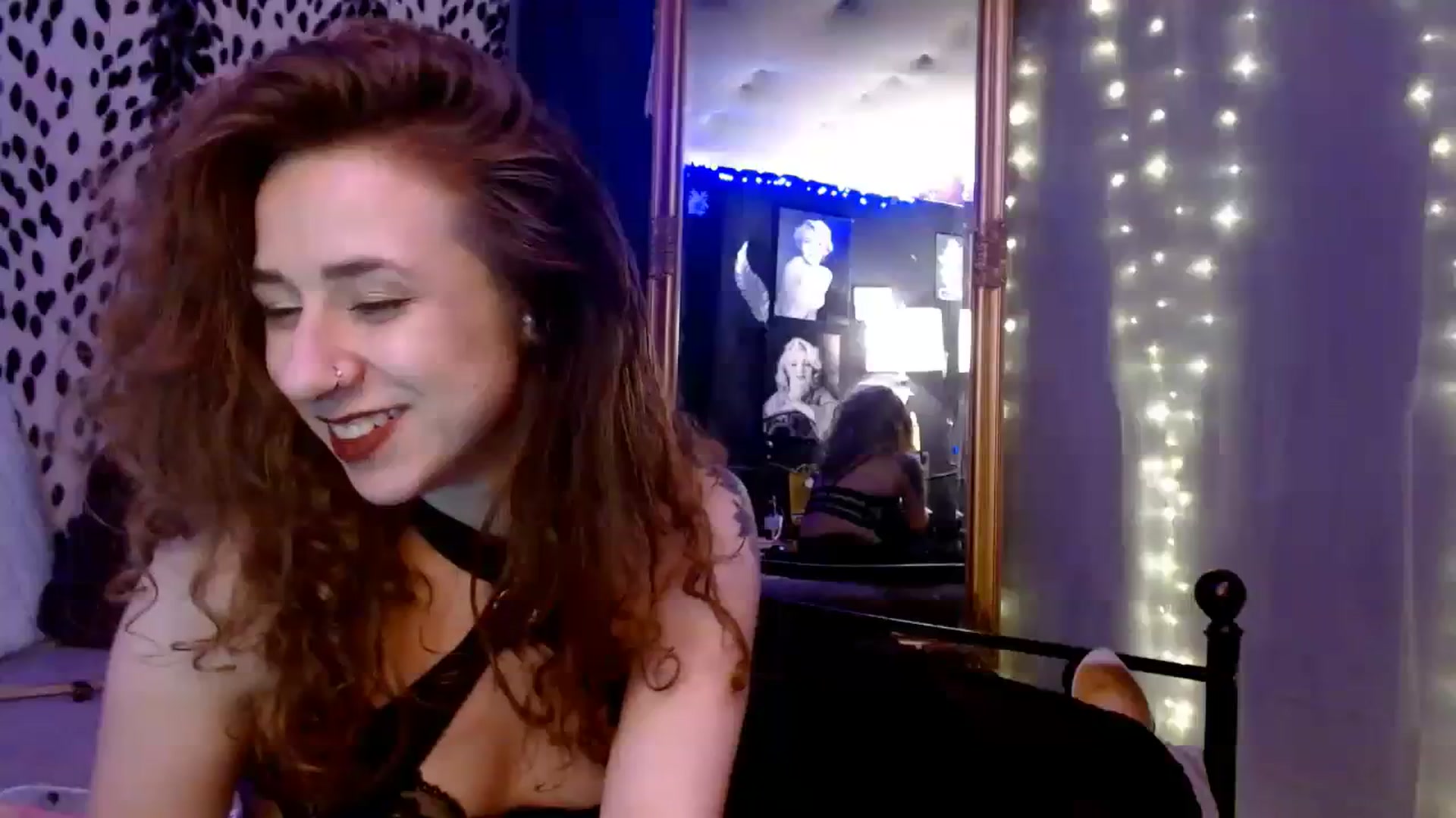Gallery image thumbnail from LittleMissZee's myfreecams stream on, 01/01/2024, 14:10 image 15 of 20