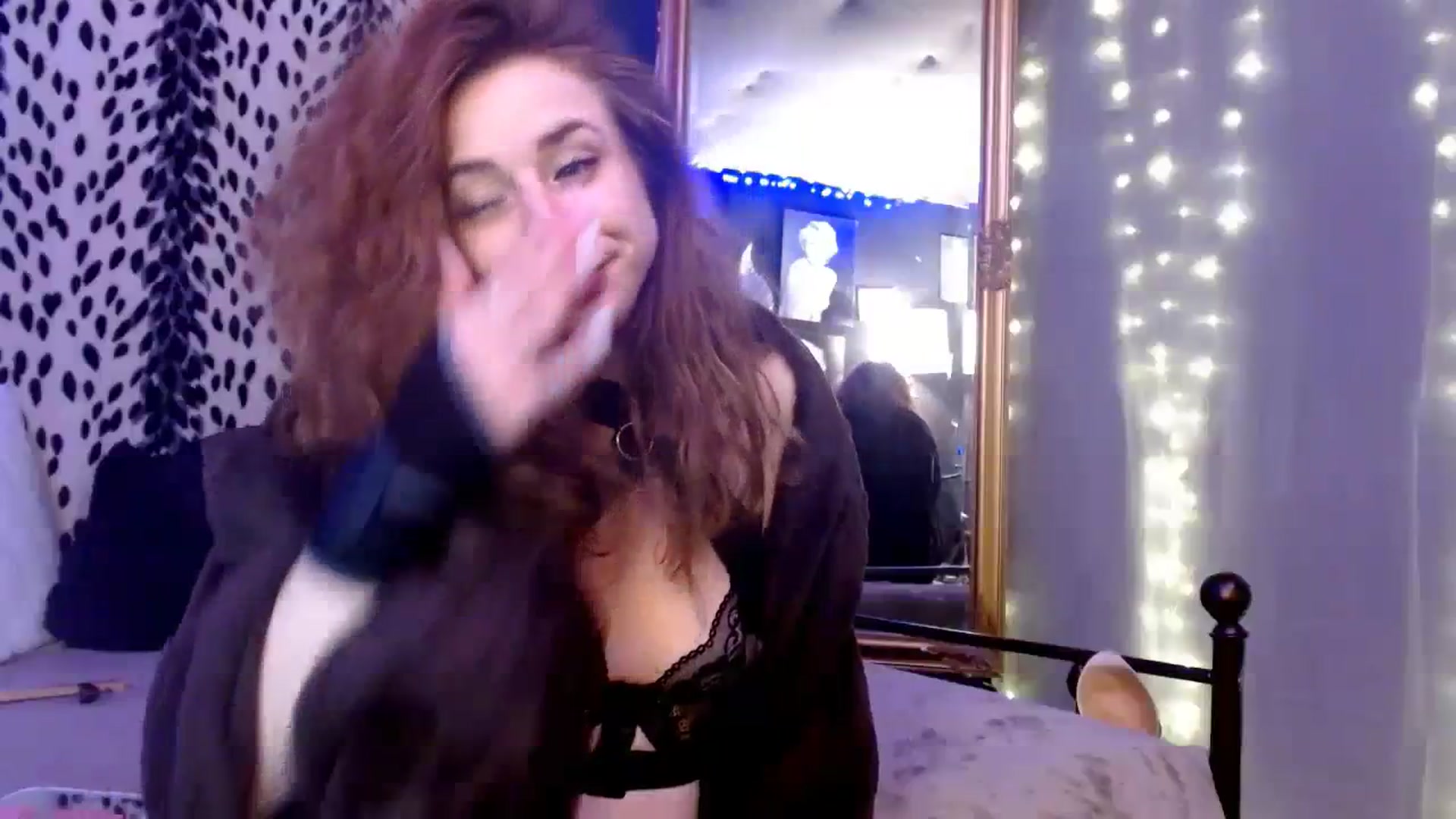 Gallery image thumbnail from LittleMissZee's myfreecams stream on, 01/01/2024, 14:58 image 5 of 20
