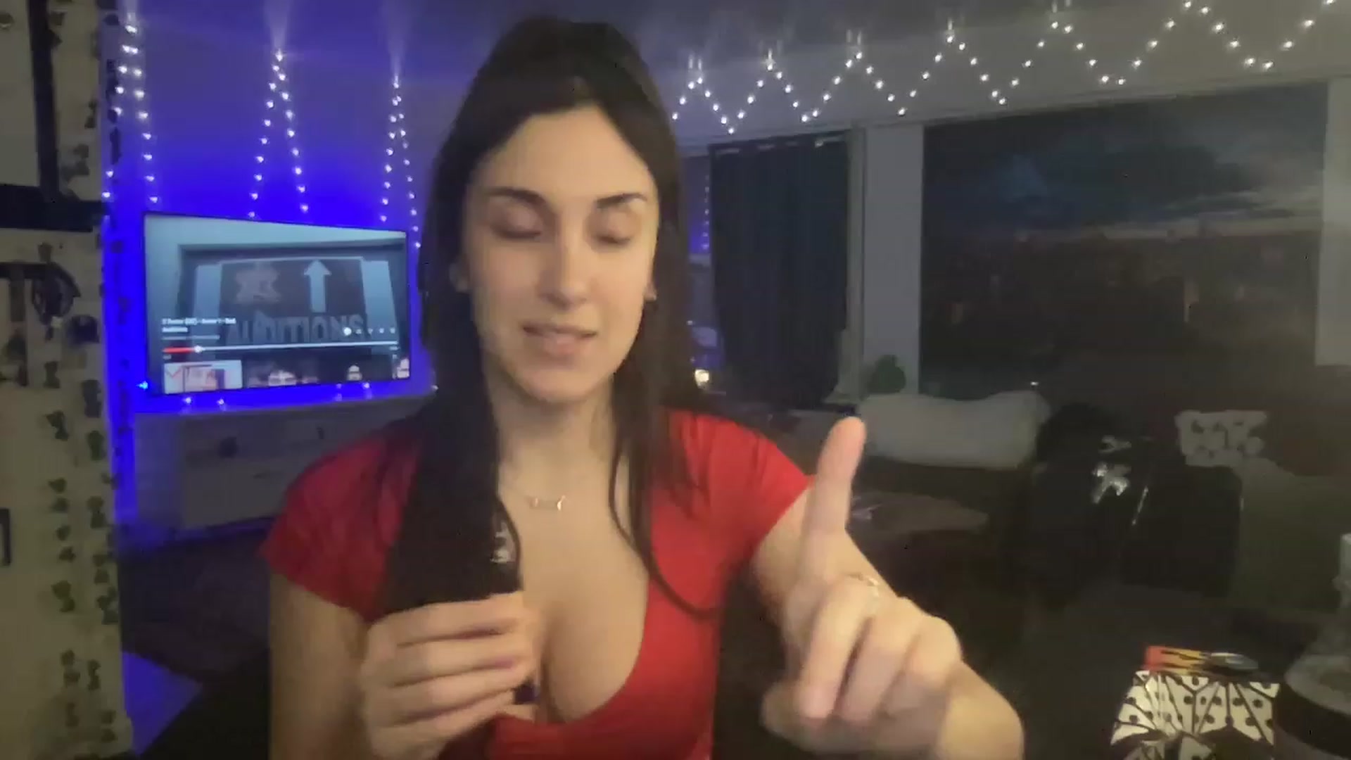 Gallery image thumbnail from LittlePersian's myfreecams stream on, 12/11/2022, 08:24 image 15 of 20