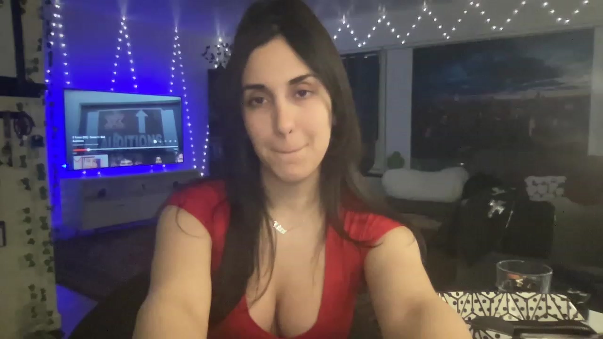 Gallery image thumbnail from LittlePersian's myfreecams stream on, 12/11/2022, 08:24 image 7 of 20