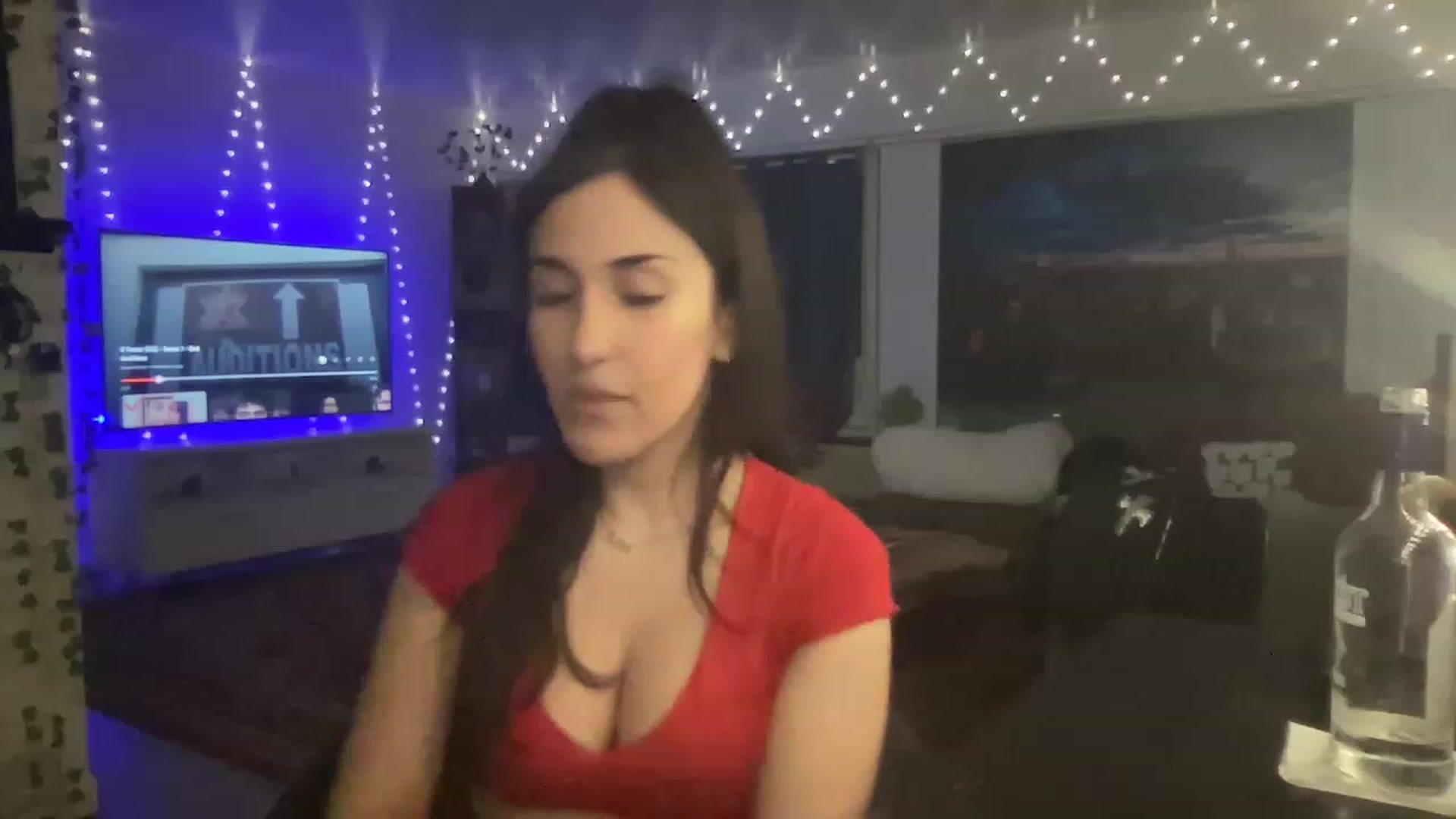 Gallery image thumbnail from LittlePersian's myfreecams stream on, 12/11/2022, 09:04 image 15 of 20