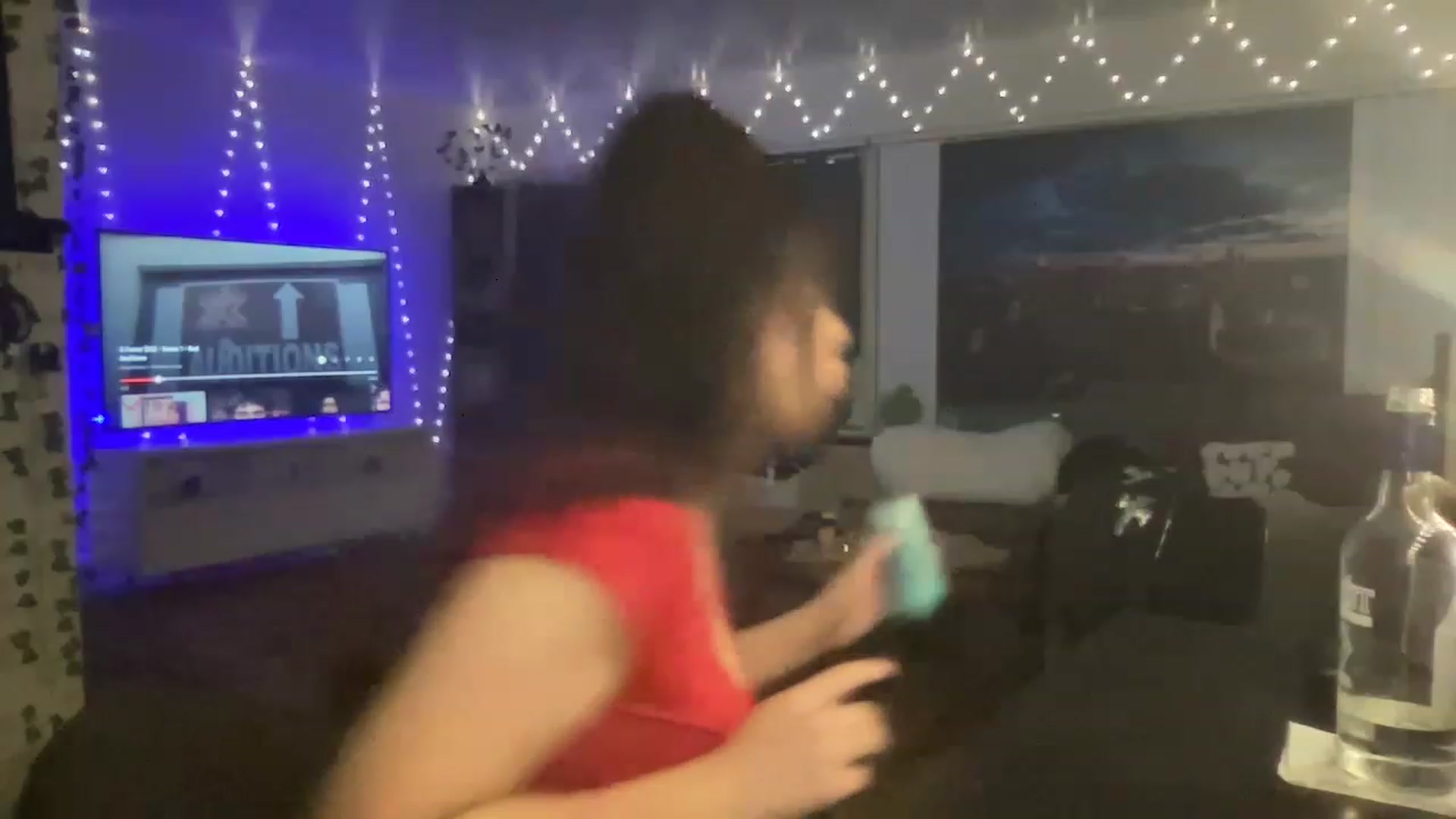 Gallery image thumbnail from LittlePersian's myfreecams stream on, 12/11/2022, 09:04 image 8 of 20