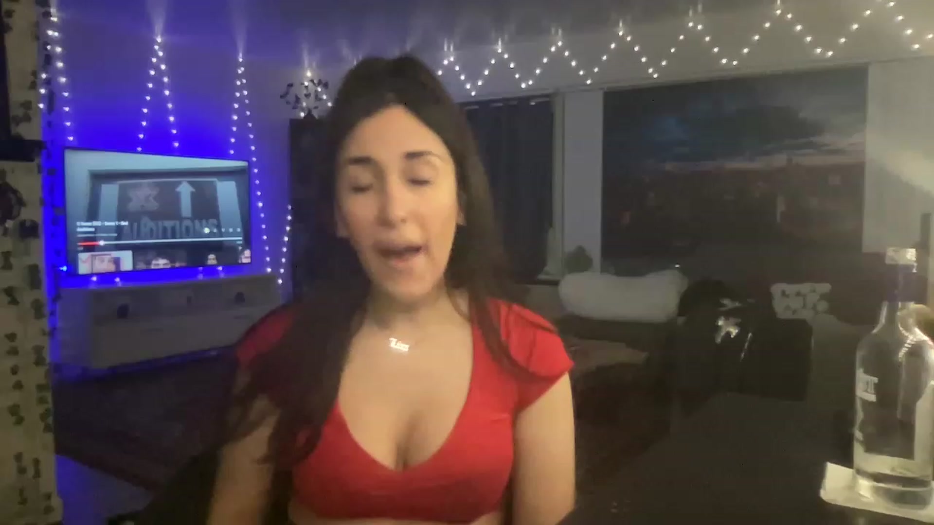 Gallery image thumbnail from LittlePersian's myfreecams stream on, 12/11/2022, 09:04 image 12 of 20