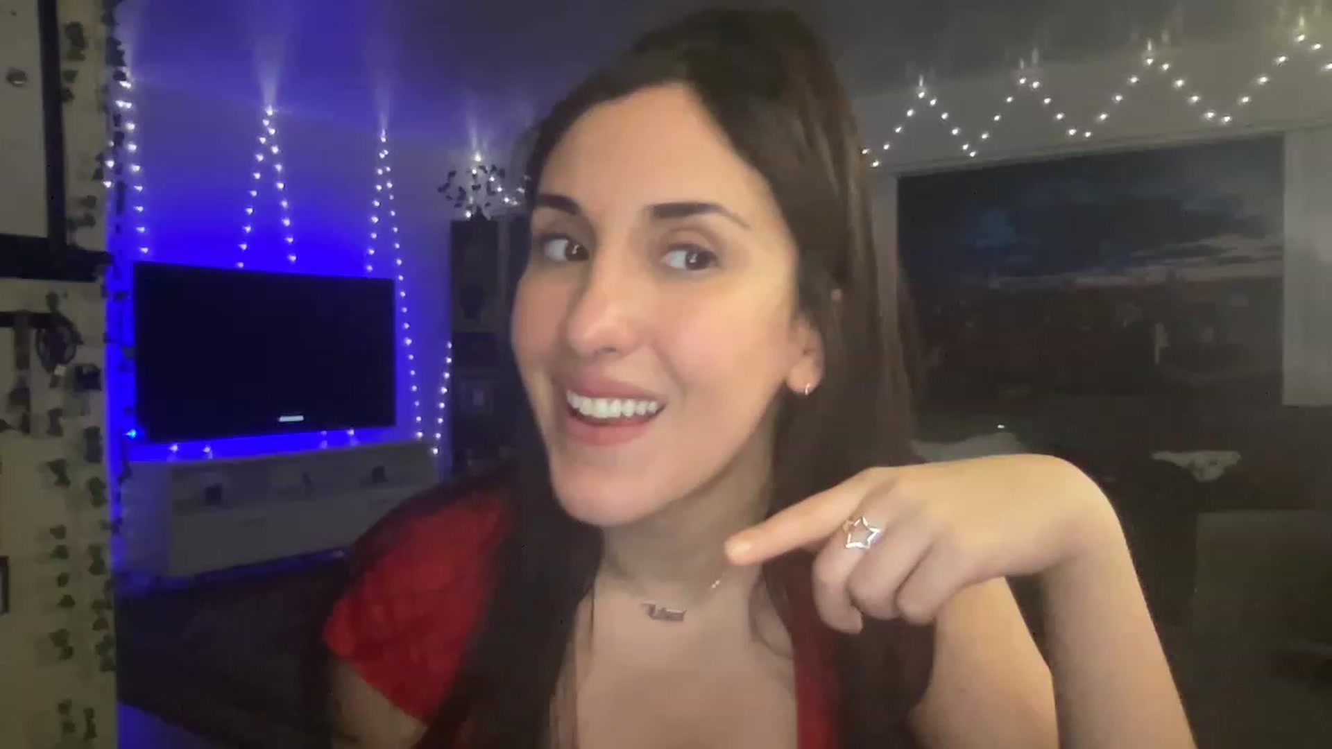 Gallery image thumbnail from LittlePersian's myfreecams stream on, 12/11/2022, 11:14 image 1 of 20