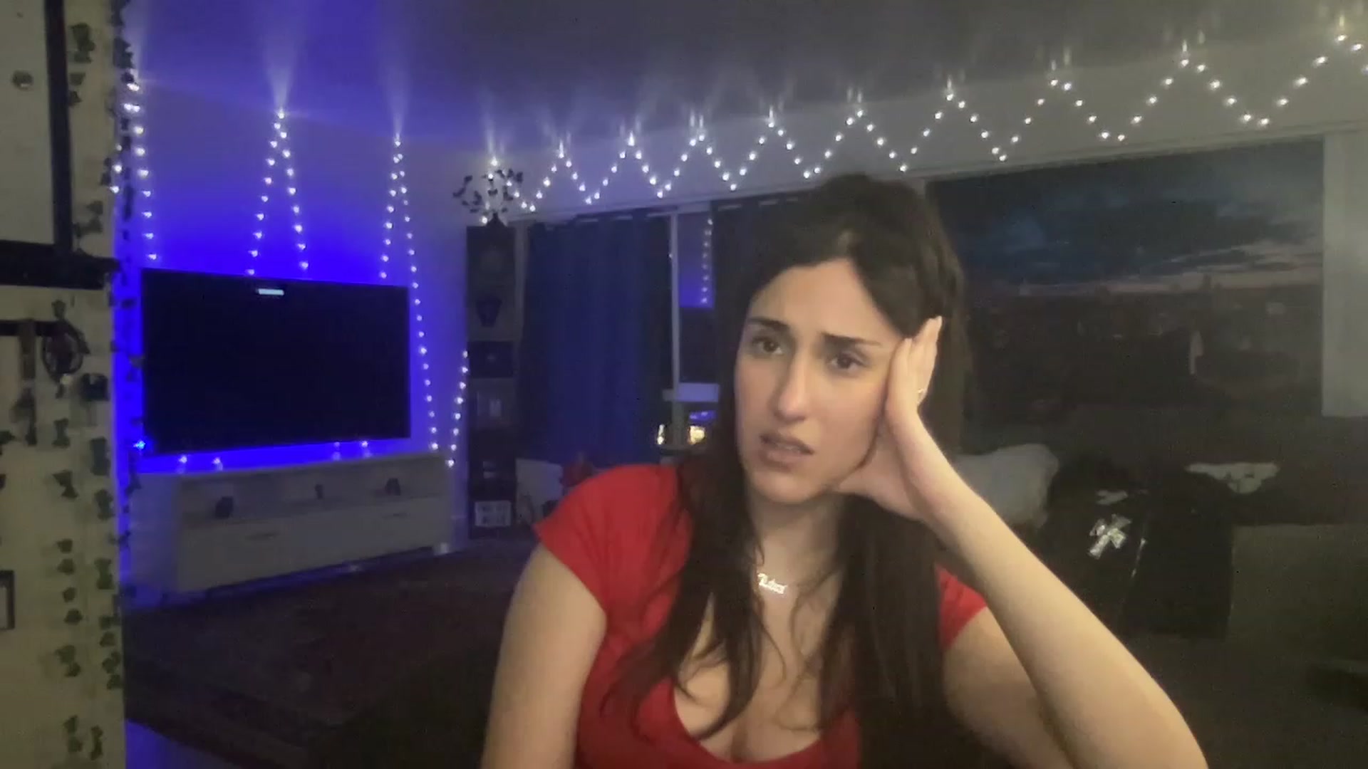 Gallery image thumbnail from LittlePersian's myfreecams stream on, 12/11/2022, 11:14 image 17 of 20