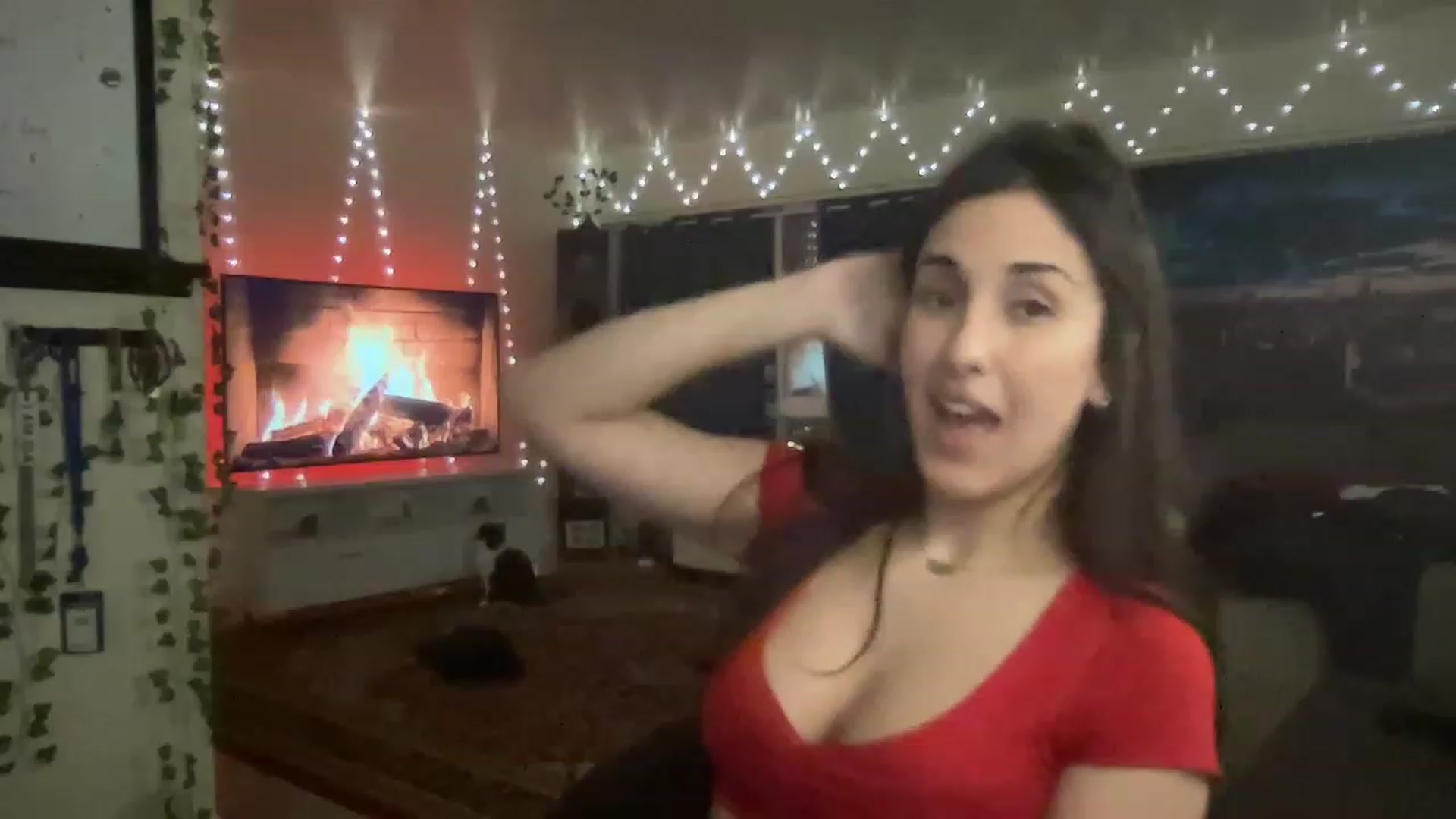 Gallery image thumbnail from LittlePersian's myfreecams stream on, 12/12/2022, 04:34 image 12 of 20