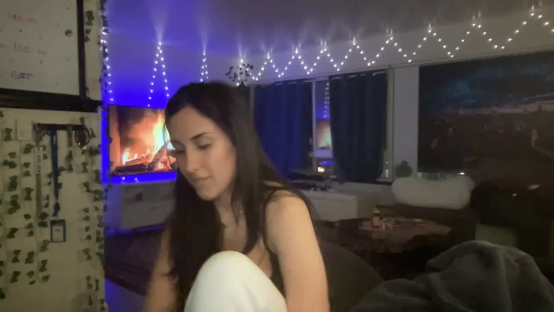 Gallery image thumbnail from LittlePersian's myfreecams stream on, 12/12/2022, 06:42 image 1 of 20
